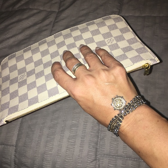 Jewelry - Gold & Silver Beaded Bracelet Barely Worn